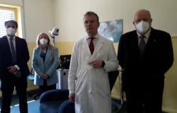 I Rotary donano due poltrone alla Neurologia del Sant'Andrea: il video