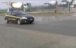 Guardia di finanza: sequestro immobili e terreni - Il video