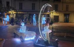 Risò Night: lo spettacolo delle luci itineranti (VIDEO)