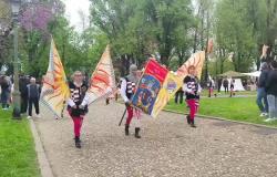 Gli sbandieratori della Vercelli medievale