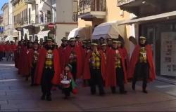 Santhià: il corteo storico tra le vie (VIDEO)