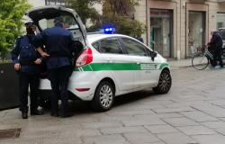 Vercelli: nei guai per aver venduto alcolici a minori e balli nel locale