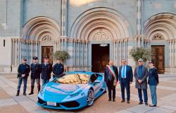 La Lamborghini Huracàn della Polizia di Stato a Vercelli