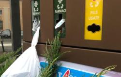 Piazza Mazzucchelli: "Farmaci e pile non raccolti e incustoditi...."