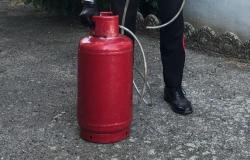 Bianzè: tenta di uccidere il vicino di casa con il gas, arrestato