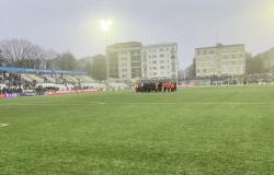 Sotto la curva: la Pro Vercelli festeggia il derby con il suo popolo (VIDEO)