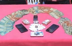 Vercelli, "sposini" arrestati per spaccio: 150 clienti tra 15 e 60 anni