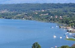 Una passeggiata inaugura 'terra & acqua' il percorso nei boschi