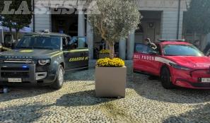 Vercelli: i mezzi di servizio in esposizione in Piazza del Municipio