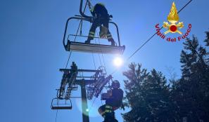 Esercitazione di Vigili del fuoco di Vercelli sul salvataggio di dispersi
