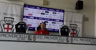 Pro Vercelli, Santoni carica la squadra