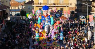 Carnevale Storico di Santhi&agrave;, carri di prima categoria: vincono i "Pitu"