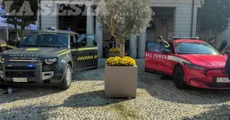 Vercelli: i mezzi di servizio in esposizione in Piazza del Municipio