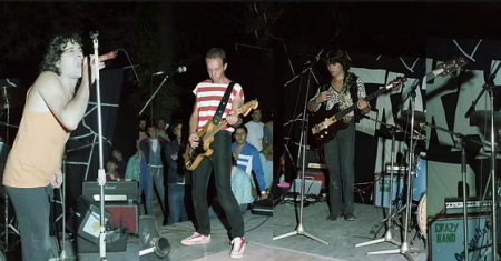 Cinquant&rsquo;anni di rock e amicizia: la Crazy Band racconta il tempo che passa