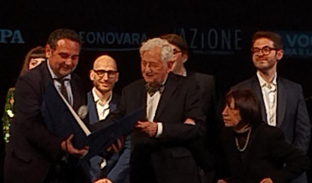 La grande sera in teatro di Radio Azzurra Fm