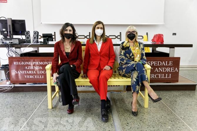 Inaugurazione panchina endometriosi