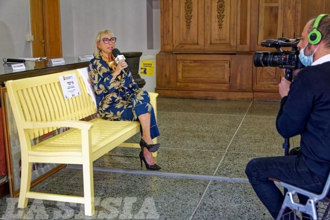 Inaugurazione panchina endometriosi