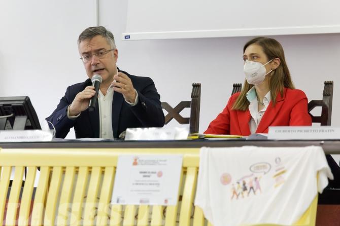 Inaugurazione panchina endometriosi