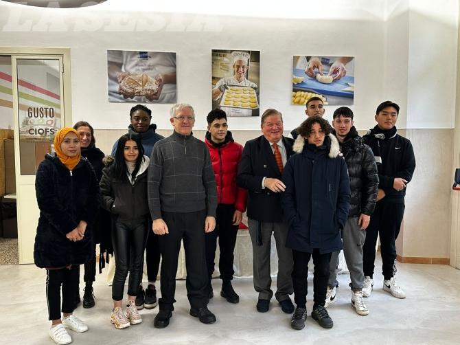 Lo chef Alfredo Marzi incontra gli studenti del Cfp Sacro Cuore