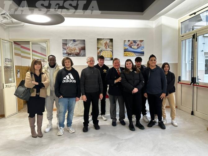 Lo chef Alfredo Marzi incontra gli studenti del Cfp Sacro Cuore