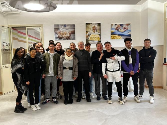 Lo chef Alfredo Marzi incontra gli studenti del Cfp Sacro Cuore