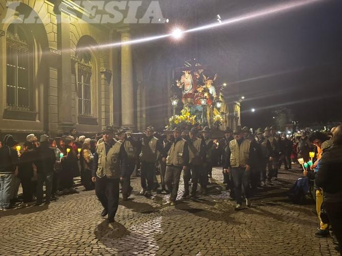 Processione delle macchine