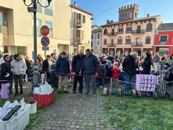 Borgo Vercelli - L'inaugurazione del presepe