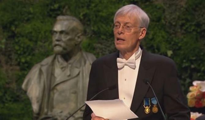  Jesper Svenbro