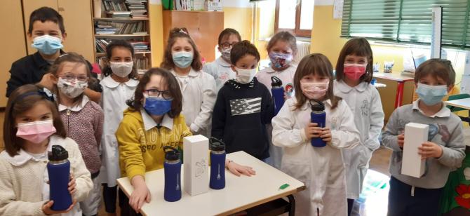 Progetto 'acqua in borraccia' per ridurre la plastica