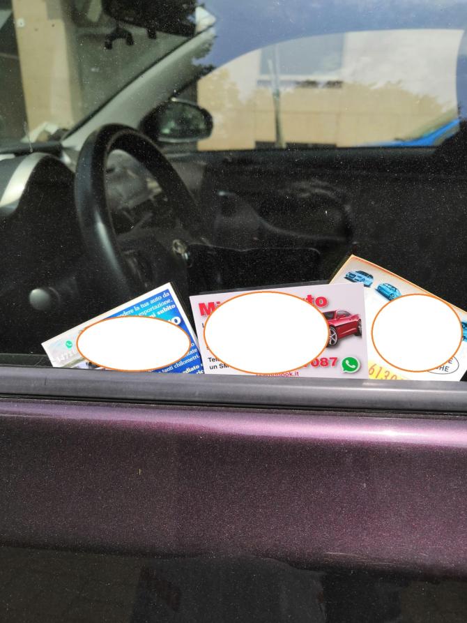 Pubblicit&agrave; auto