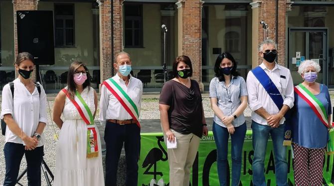 Protesta di sindaci e attivisti