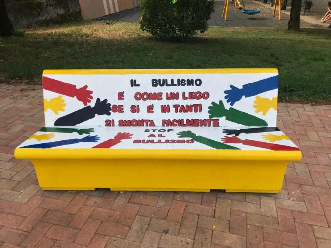 Panchina contro il bullismo 