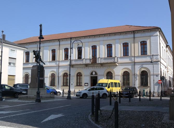 Tronzano scuole elementari