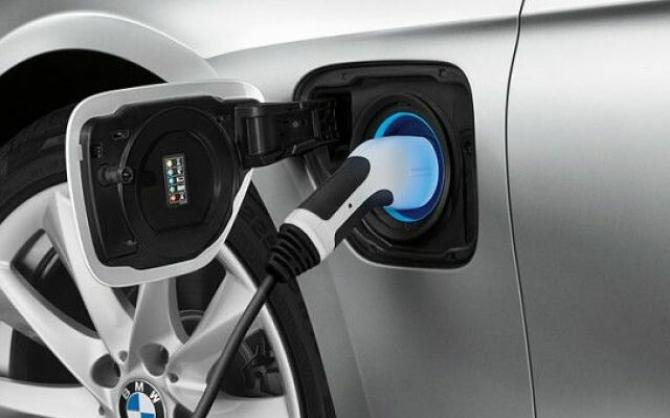 Auto elettrica