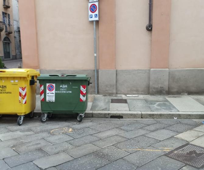 Corso libertà parcheggio disabili
