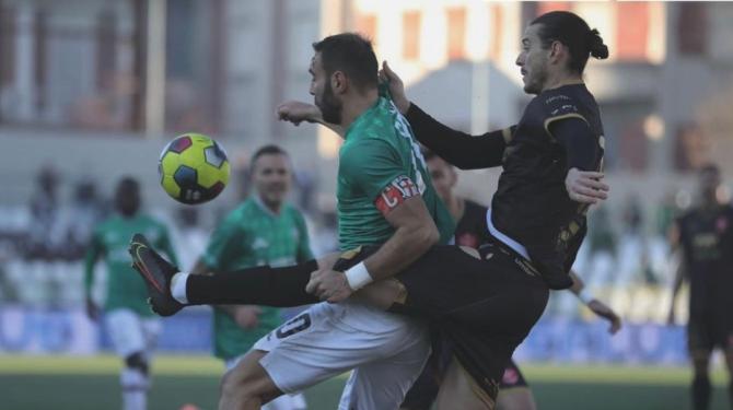 La Pro sprofonda: la Triestina vince 2-1