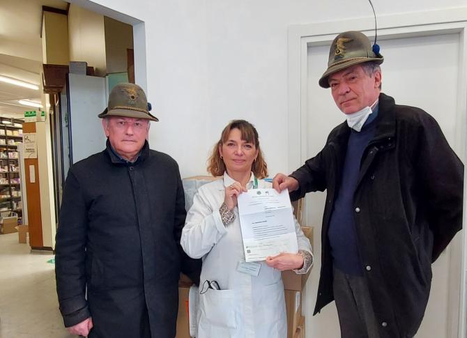 Dal Gruppo Alpini di Porta Torino 2600 euro per l'Ucraina