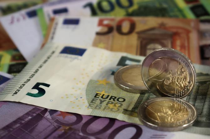 Euro denaro soldi