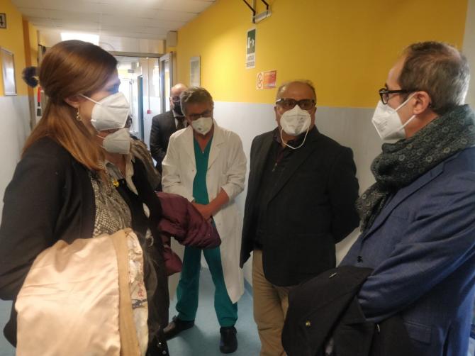 Prefetto visita l'ospedale