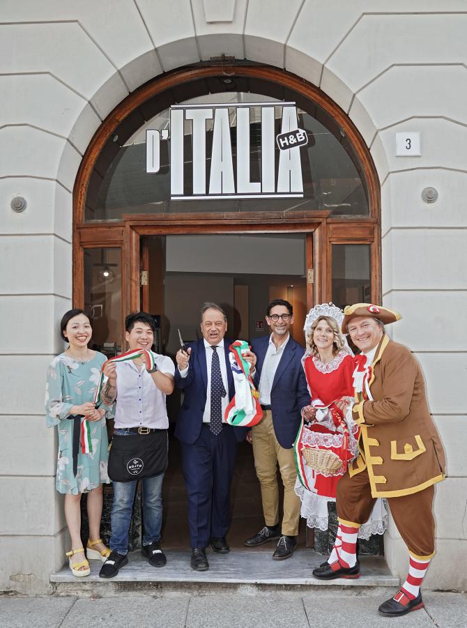 Vercelli: al via l'inaugurazione del Bar D'Italia