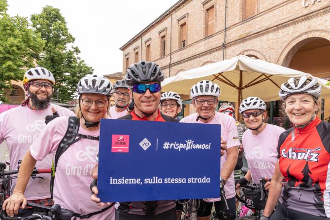 Aci al Giro d'Italia 2022 per la sicurezza stradale