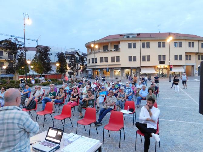 Rifiuti: differenziata calata di 4 punti in 10 anni