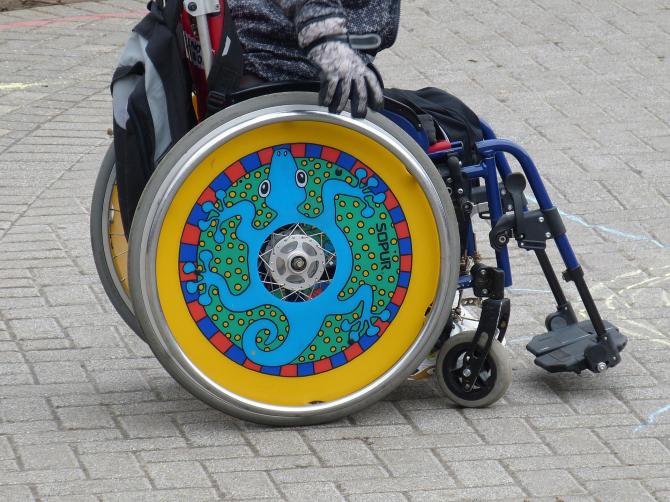Bambino disabile