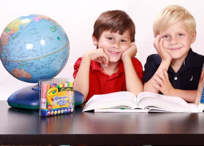Bambini scuola istruzione