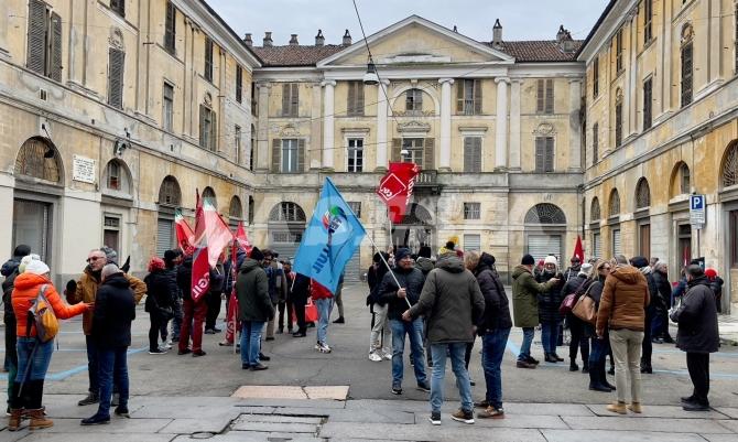 Sciopero generale 15 dicembre Cgil e Uil Vercelli (Foto Morera)