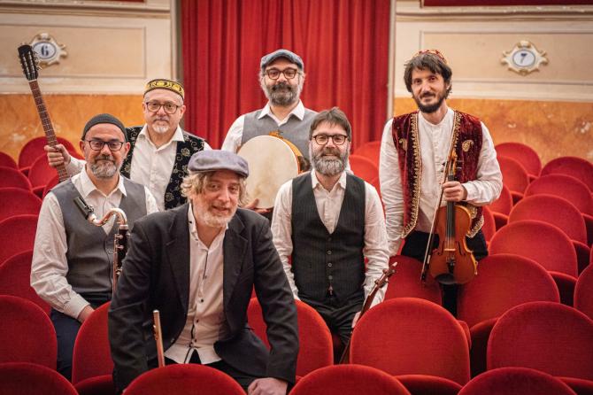 Fink e Orchestra Multietnica di Arezzo