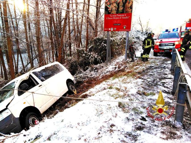 Vigili del fuoco incidente furgone  7 2 2023