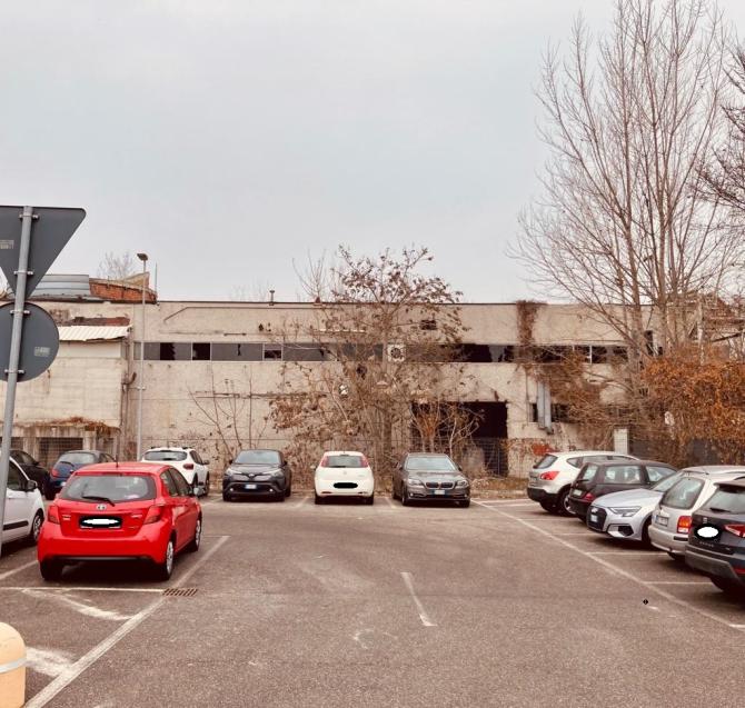 Parcheggio via Birago Vercelli
