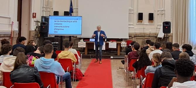 Cavour incontro Adverteaser