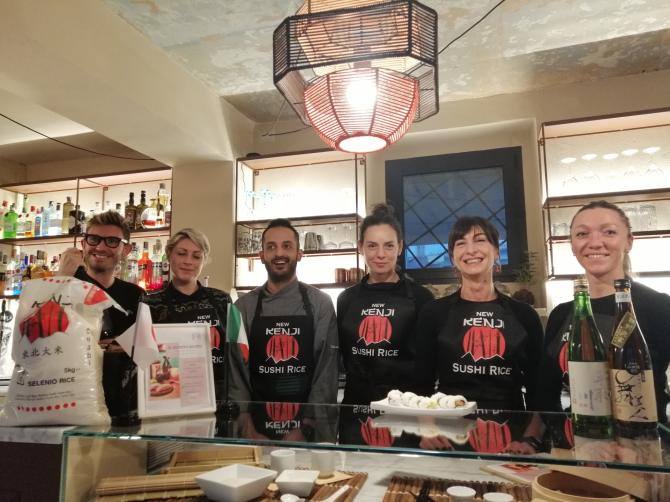 Vercelli apre le porte al "Quinto Gusto" con sushi, sake e.. successo